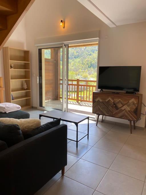 Charmant T4 Duplex Vue Montagne Луданвьел Екстериор снимка