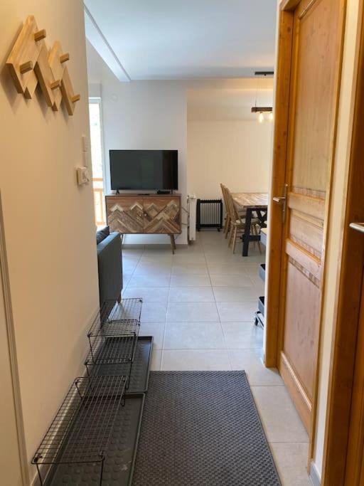 Charmant T4 Duplex Vue Montagne Луданвьел Екстериор снимка
