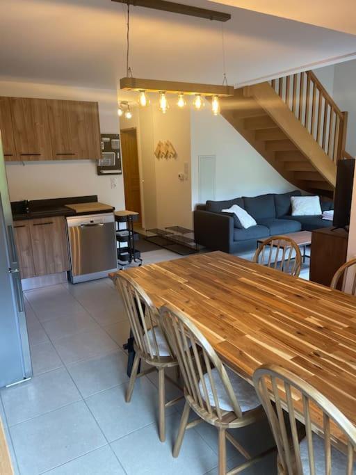 Charmant T4 Duplex Vue Montagne Луданвьел Екстериор снимка