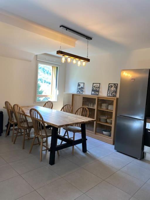 Charmant T4 Duplex Vue Montagne Луданвьел Екстериор снимка